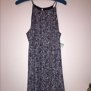 Short black and white brand new dress